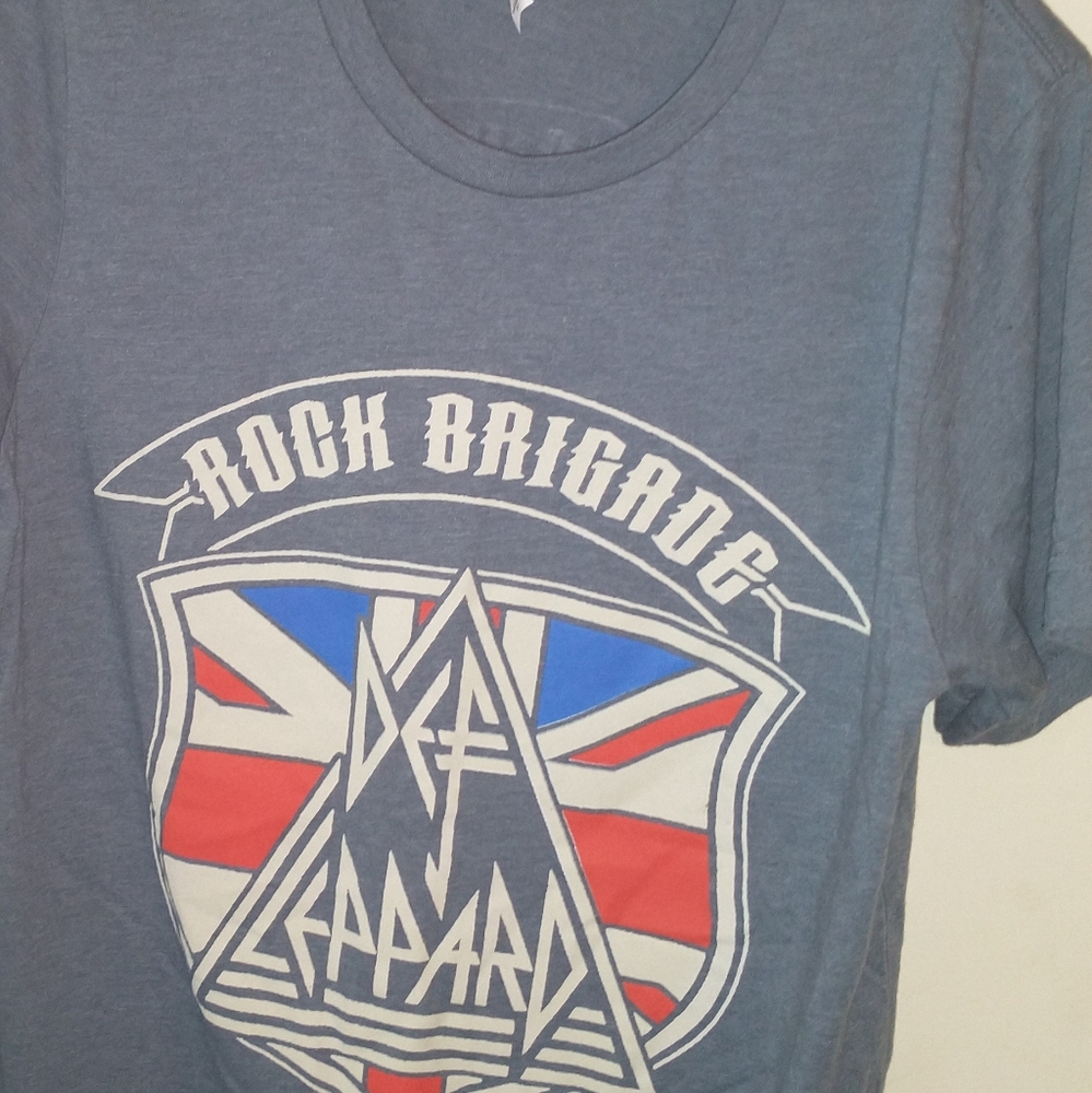 Def Leppard Rock Brigade 2022 Concert Tour T-Shirt Size Medium